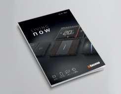 LIVING NOW - EN